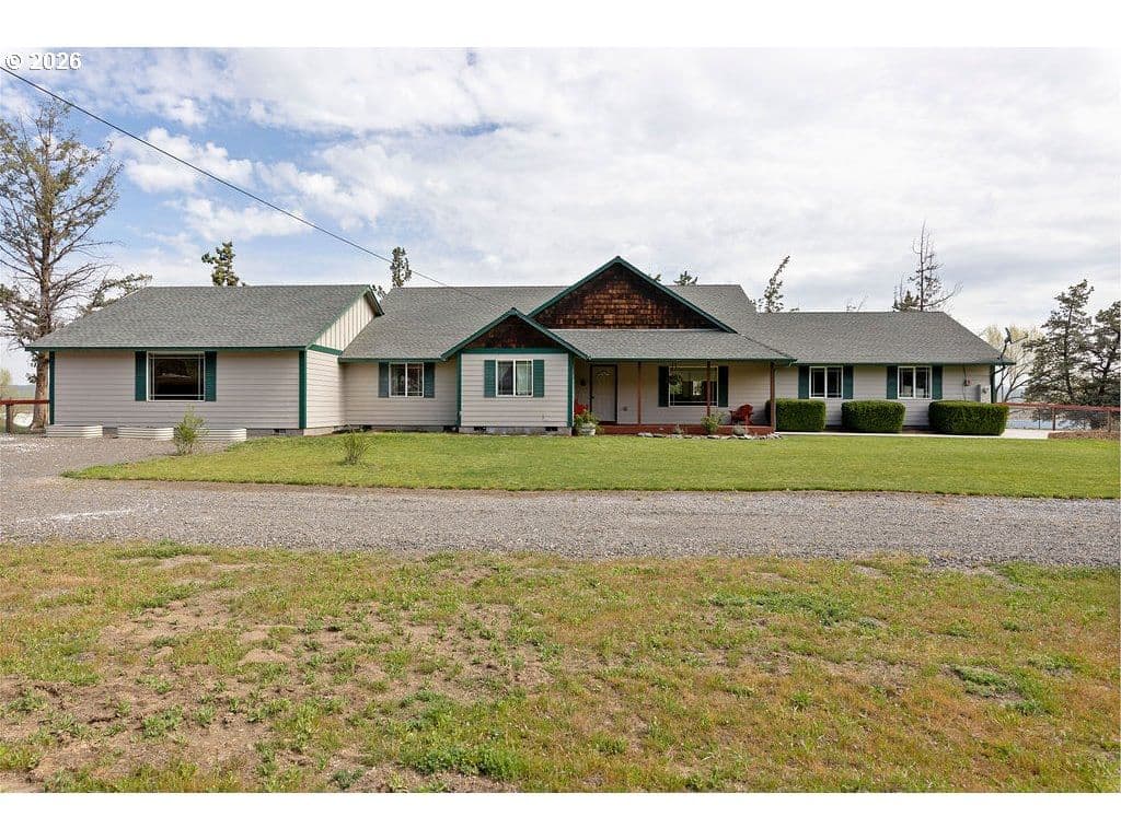 Listing photo 1 of 6