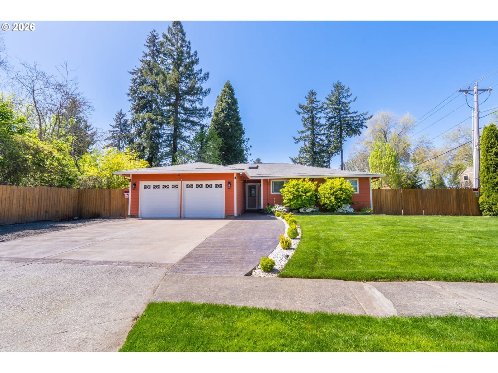 Listing photo 1 of 6