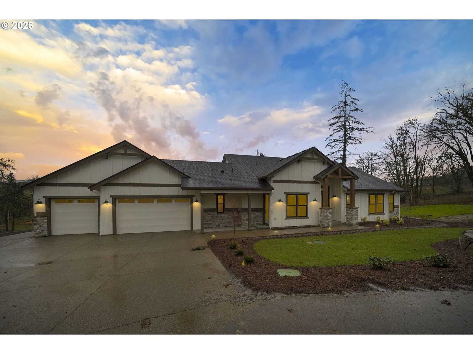 Listing photo 1 of 6
