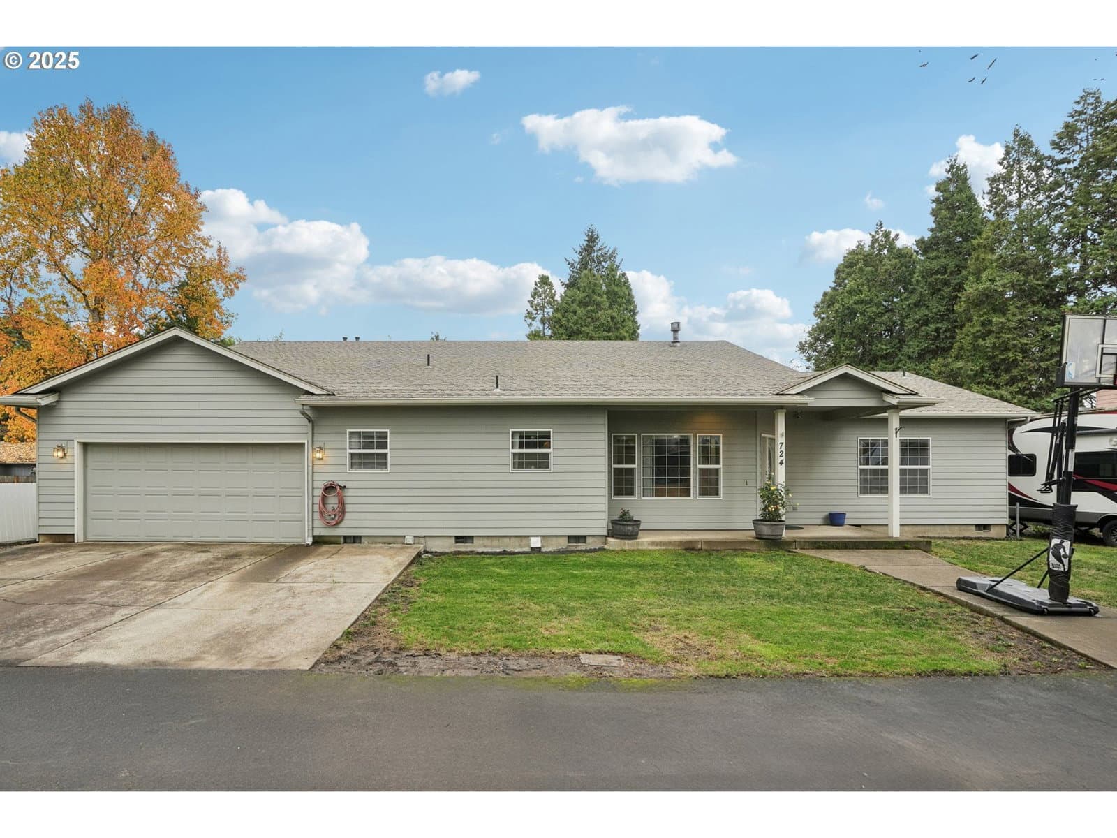 Listing photo 1 of 6