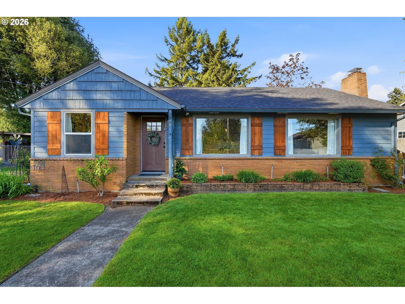 Listing photo 1 of 6