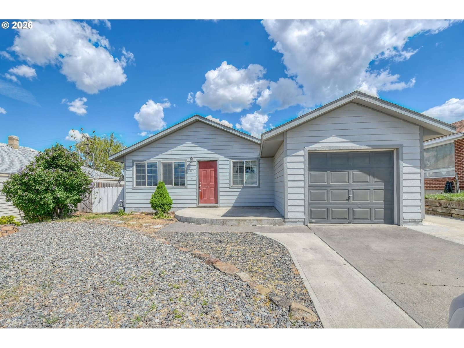 Listing photo 1 of 6
