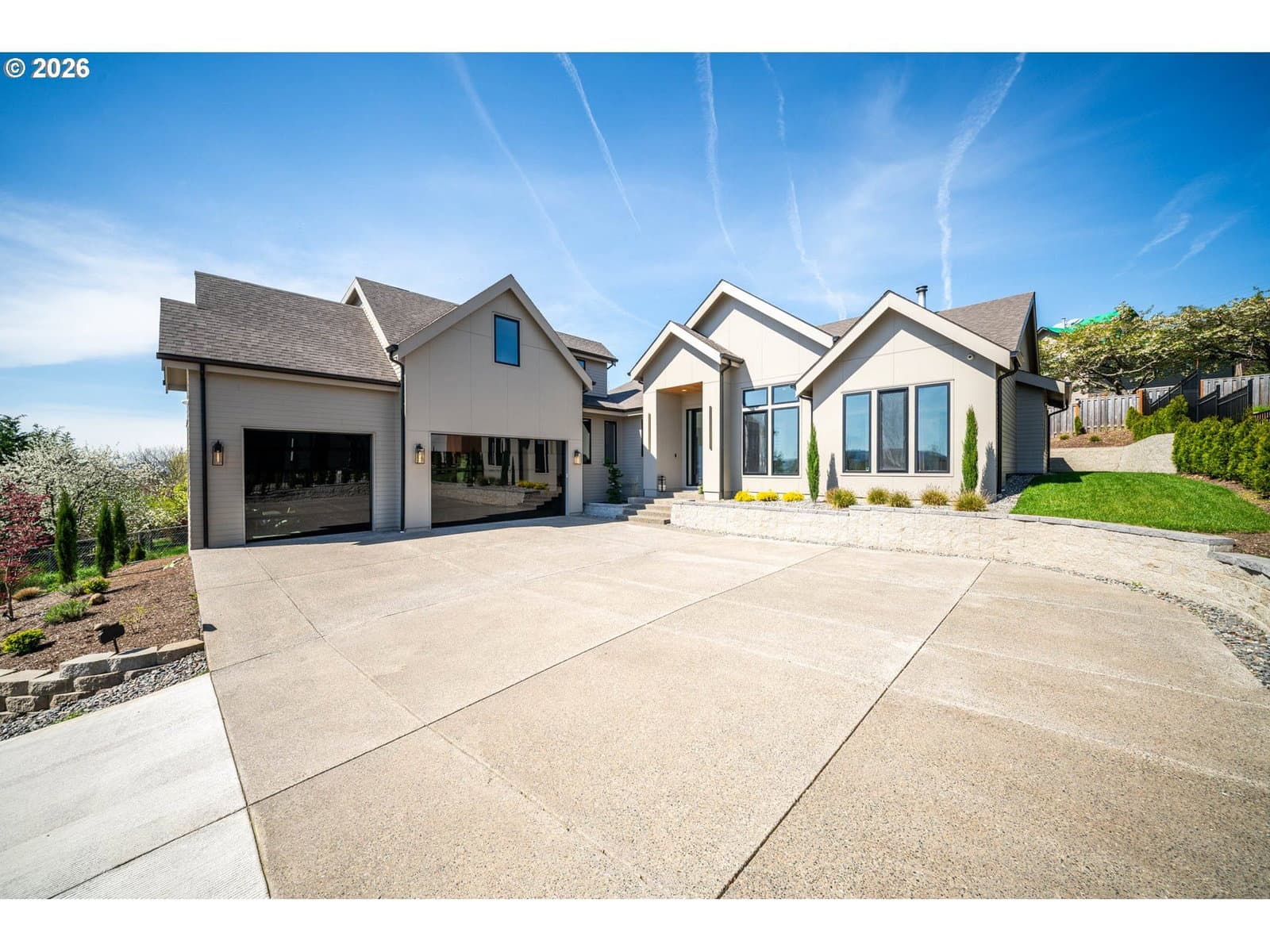 Listing photo 1 of 6