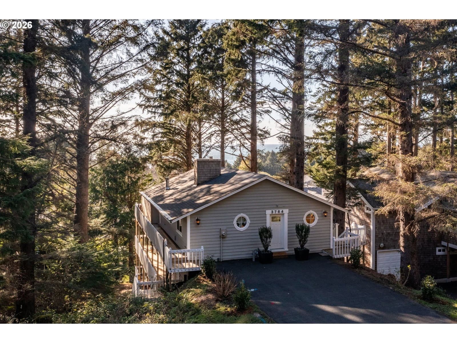 Listing photo 1 of 6