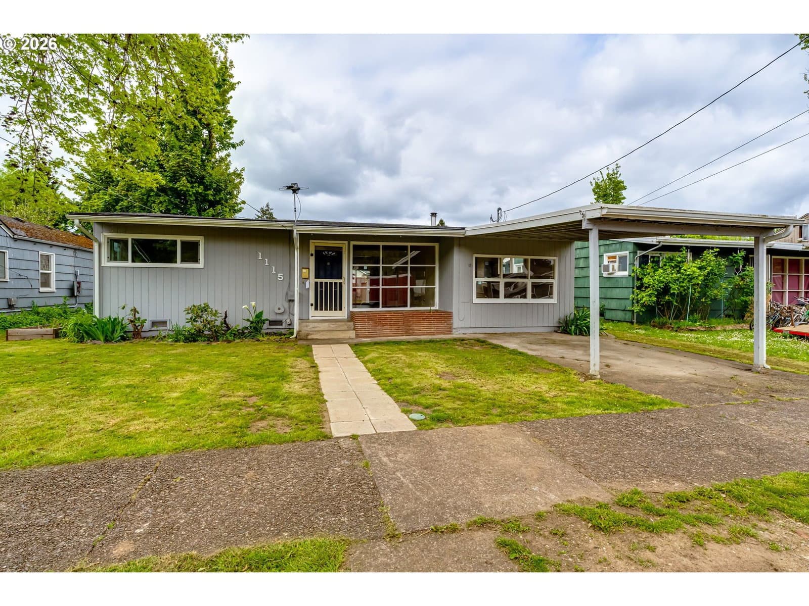 Listing photo 1 of 6