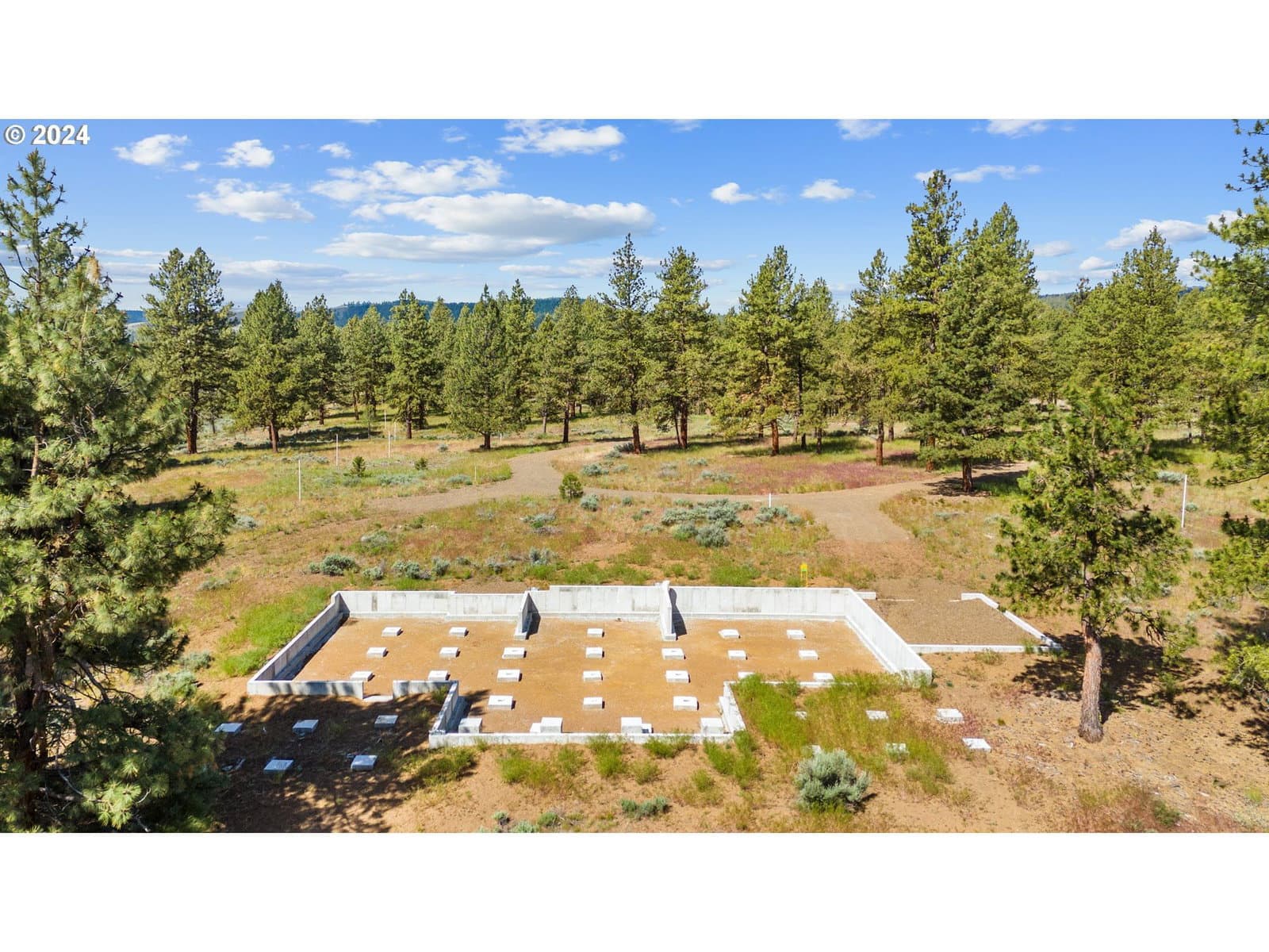 Listing photo 1 of 6