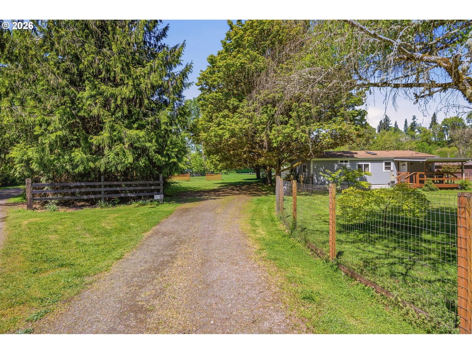 Listing photo 1 of 6