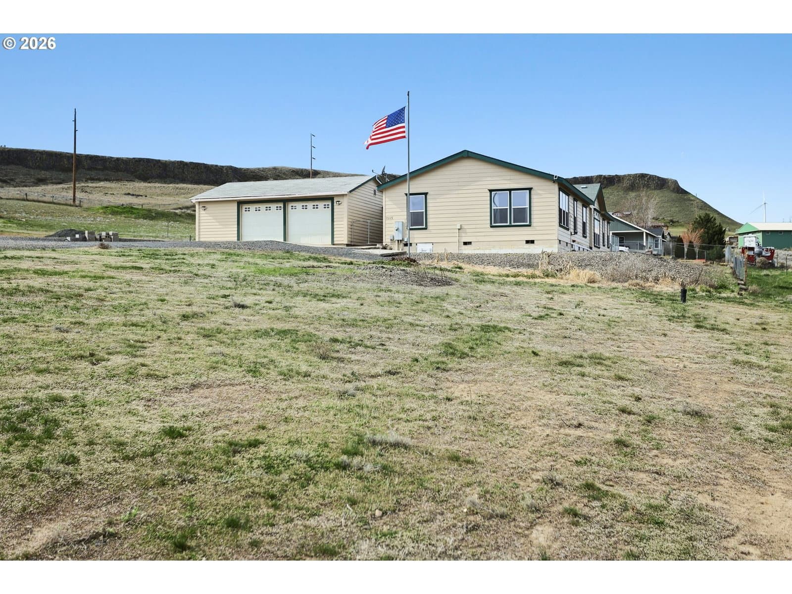 Listing photo 1 of 6