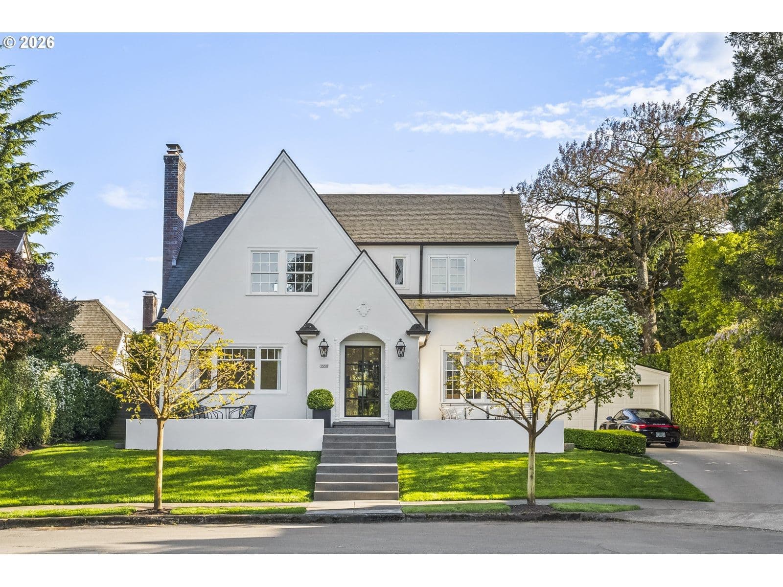 Listing photo 1 of 6
