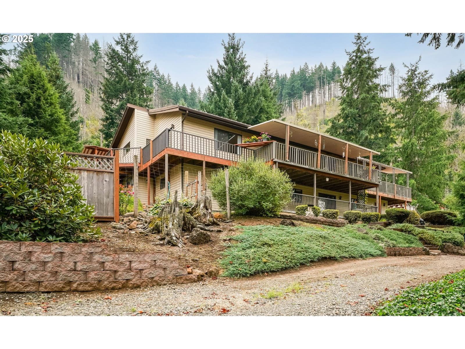 Listing photo 1 of 6