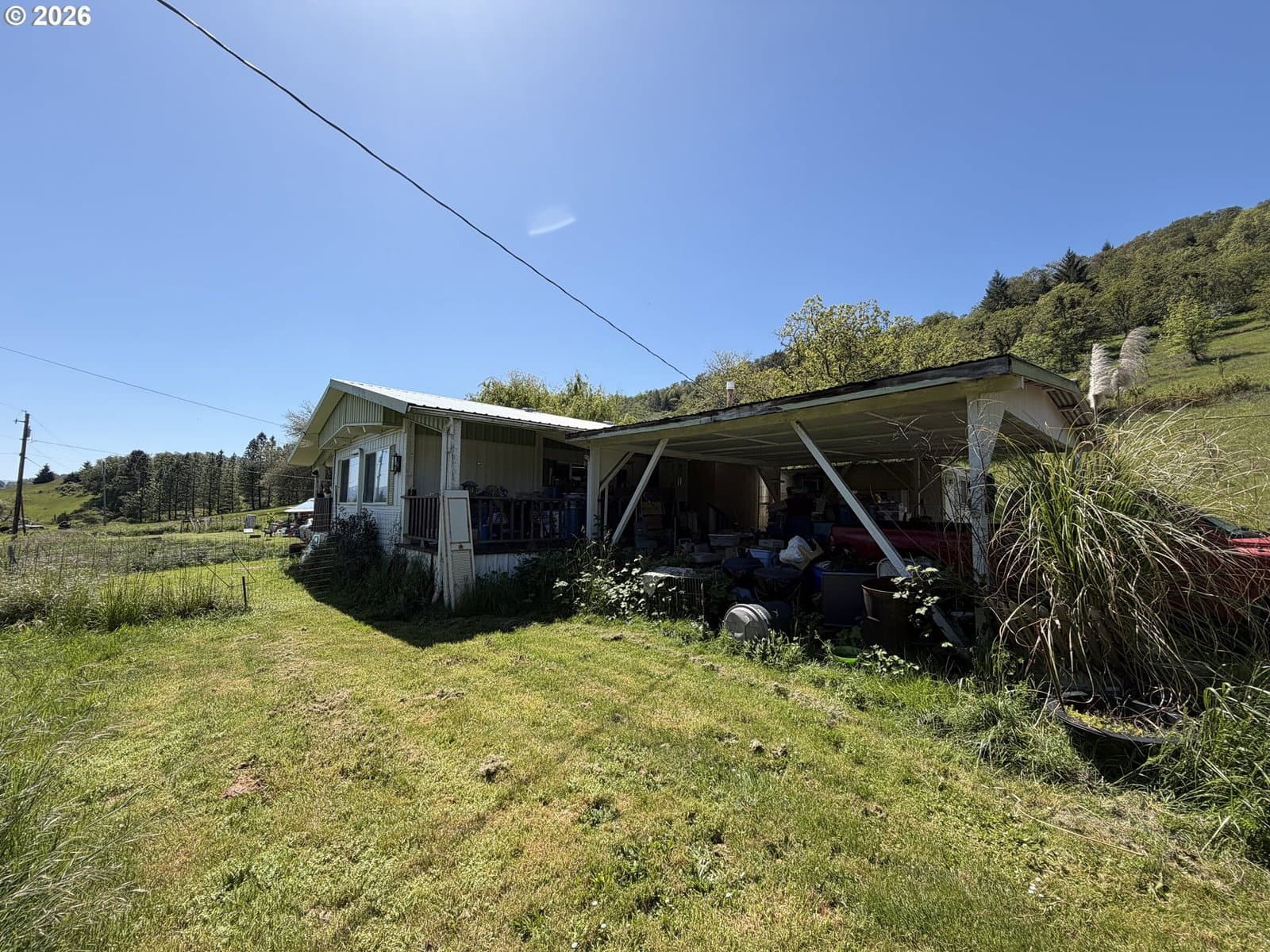 Listing photo 1 of 6