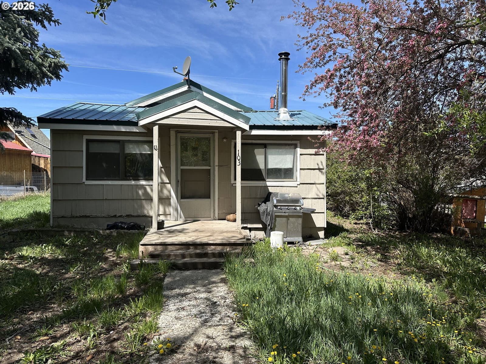 Listing photo 1 of 6