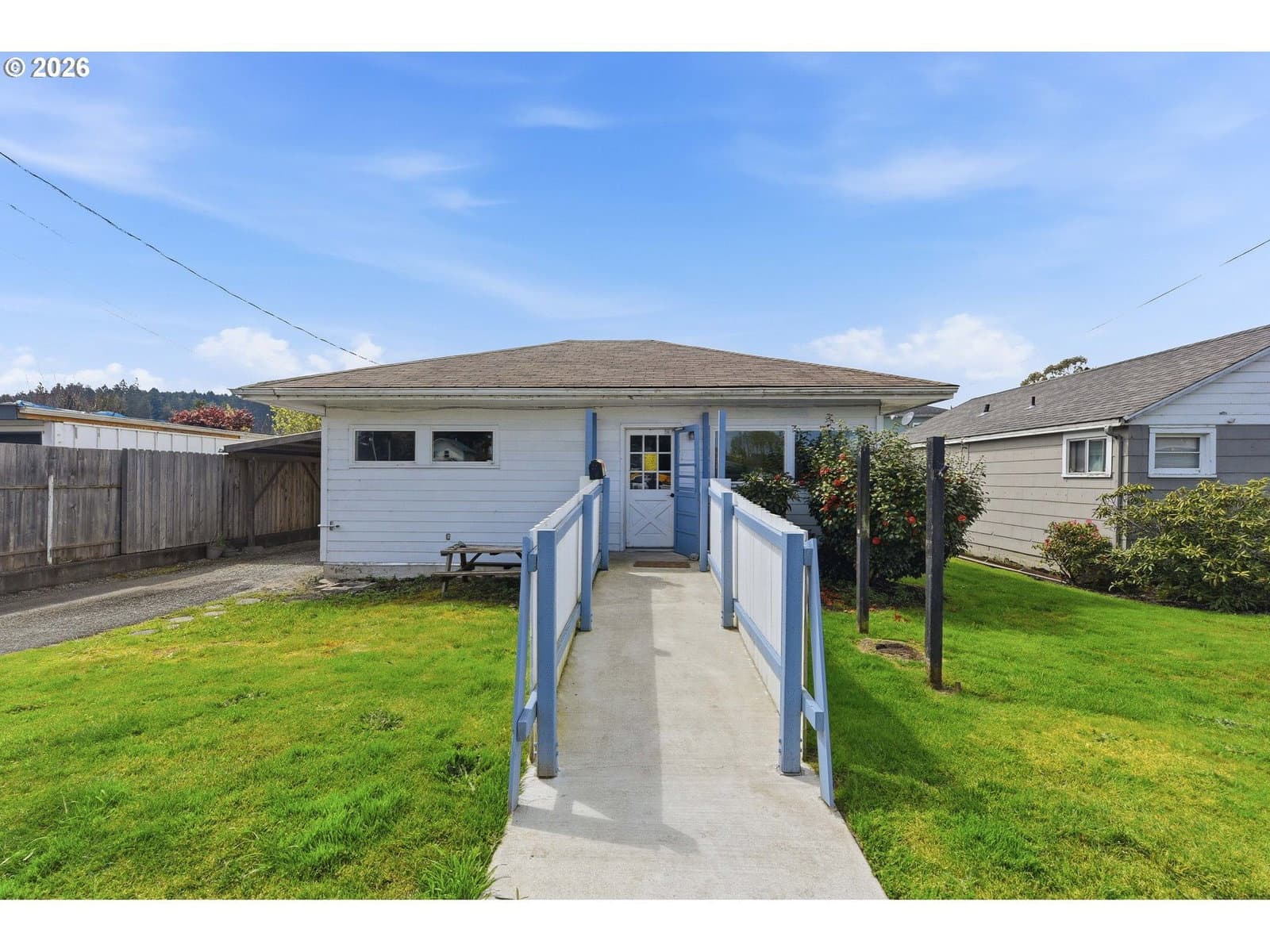 Listing photo 1 of 6
