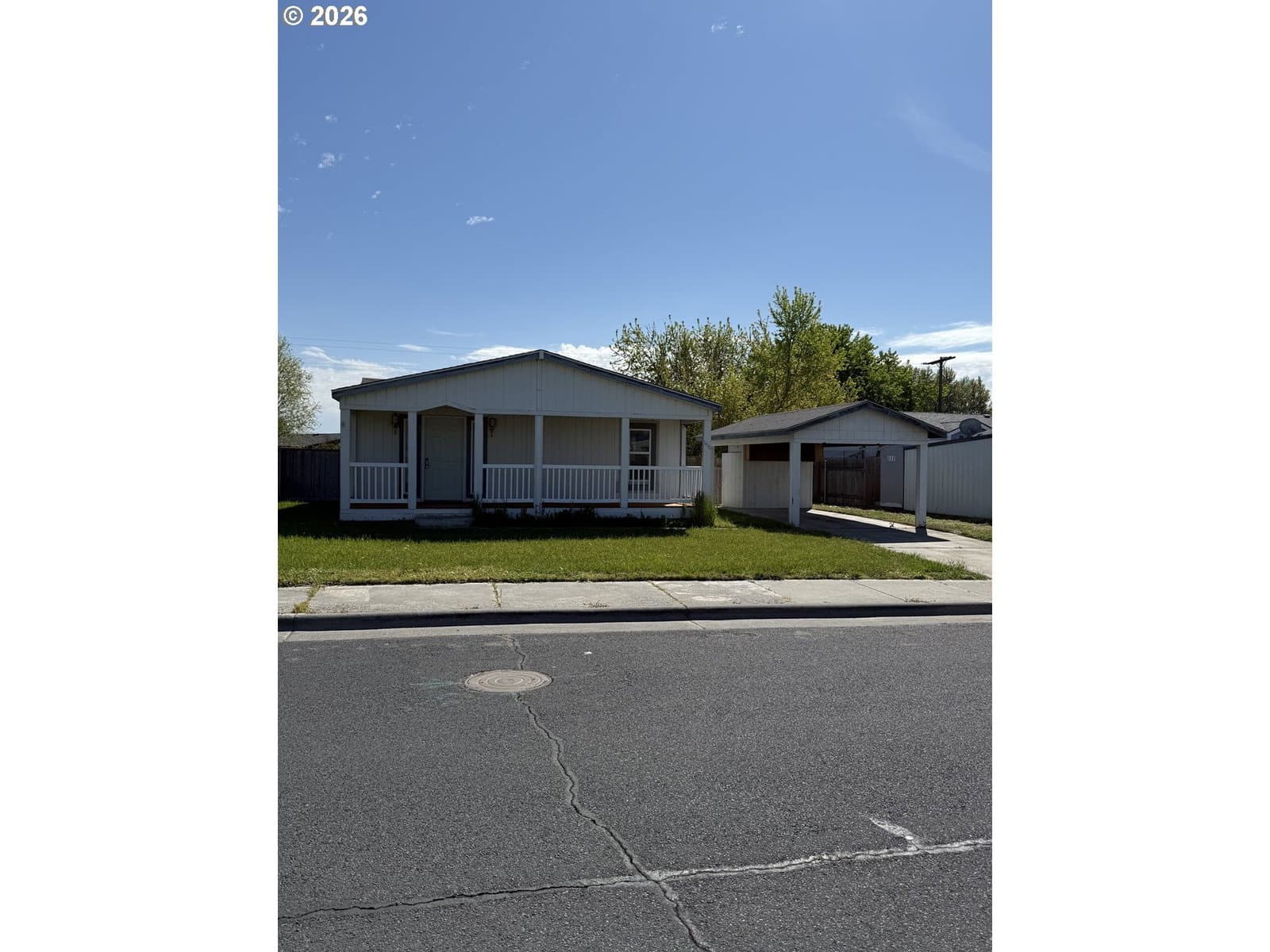 Listing photo 1 of 6