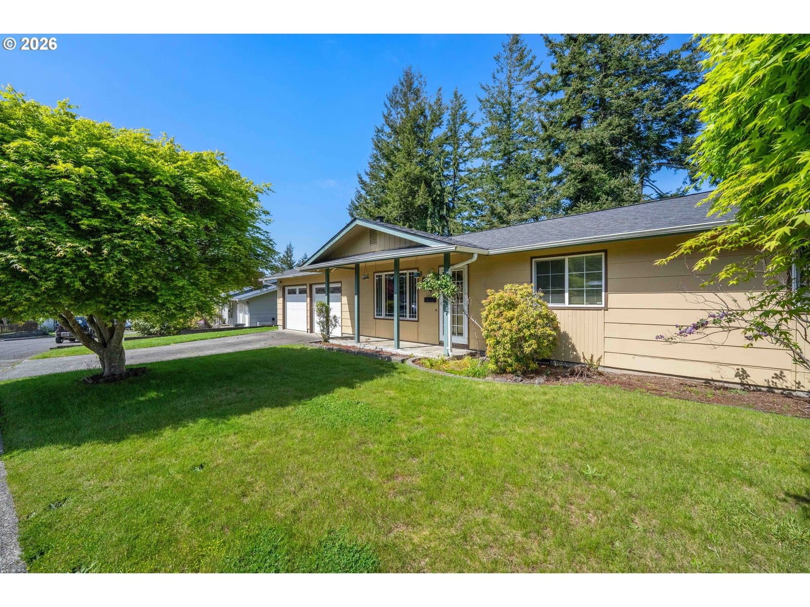 Listing photo 1 of 6