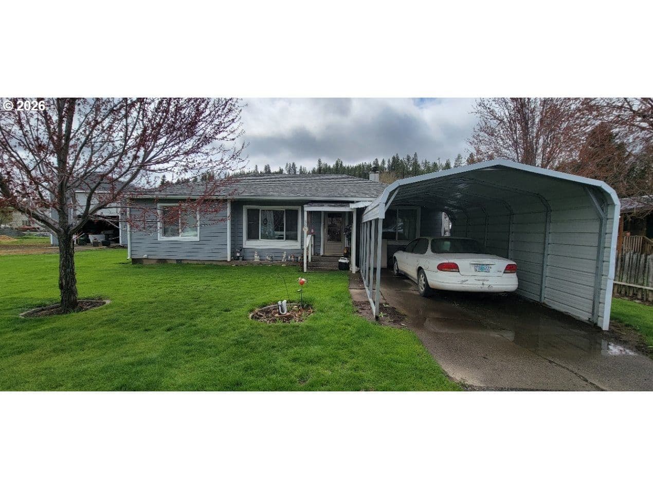 Listing photo 1 of 6