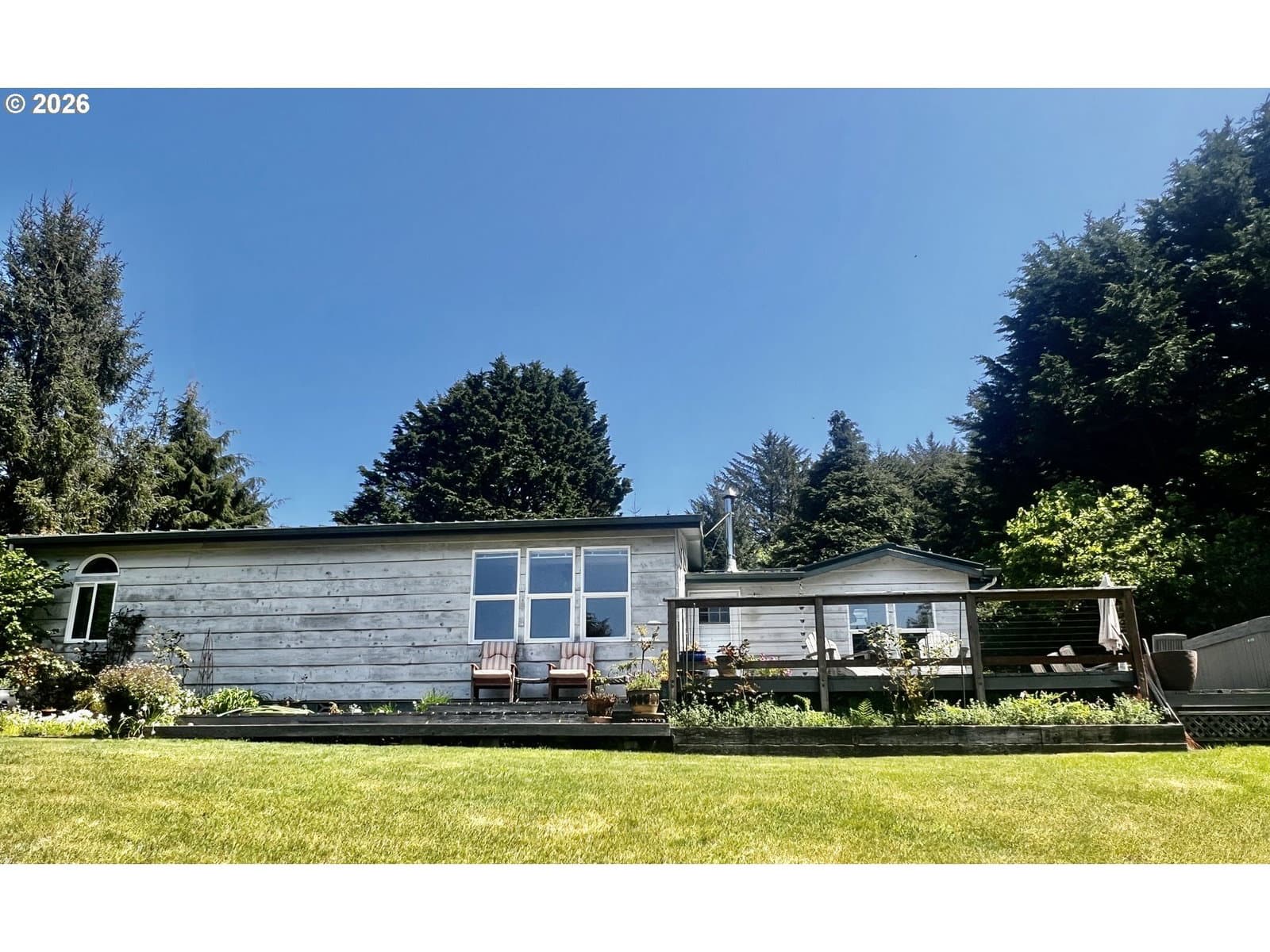 Listing photo 1 of 6