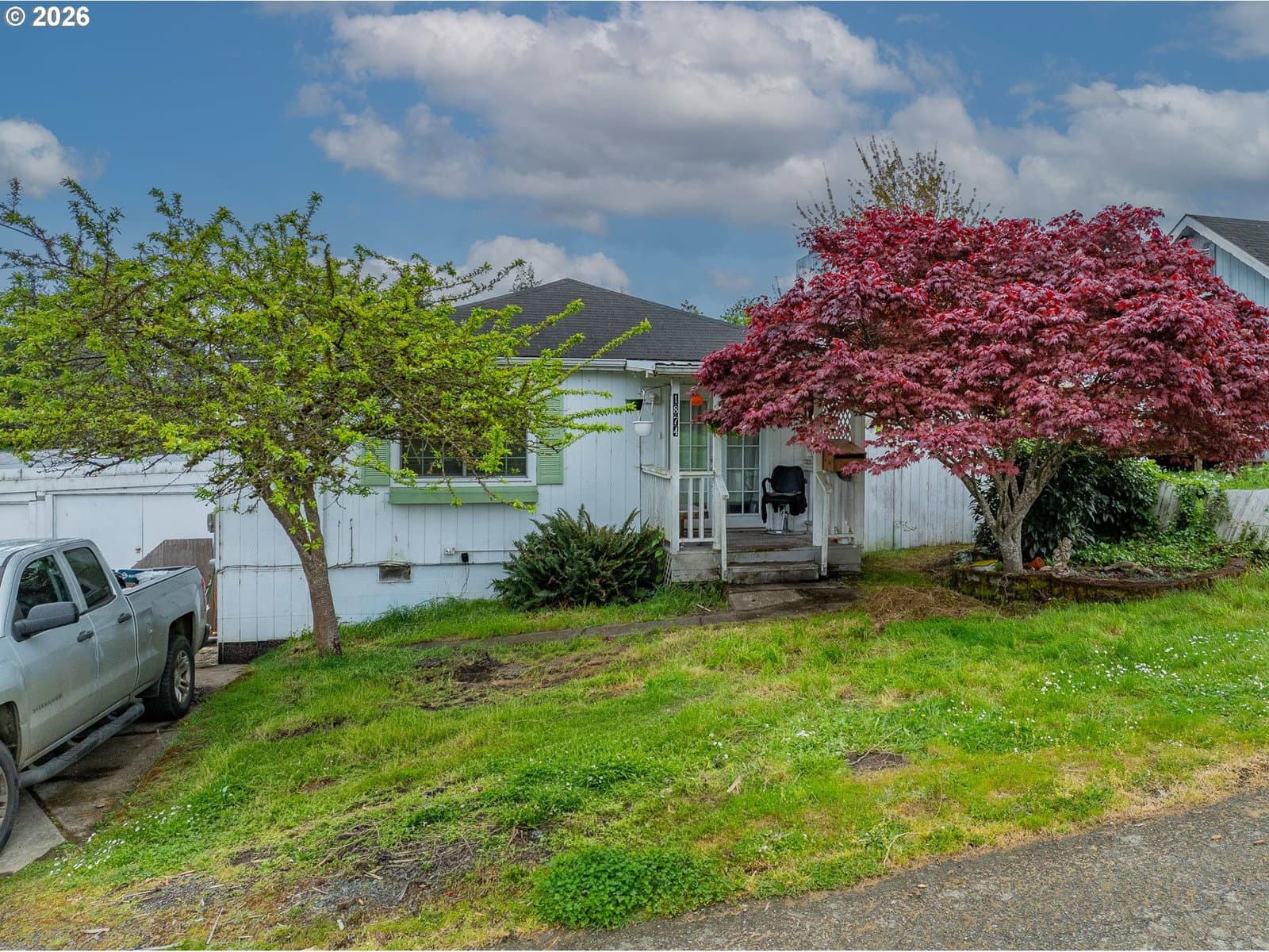 Listing photo 1 of 3