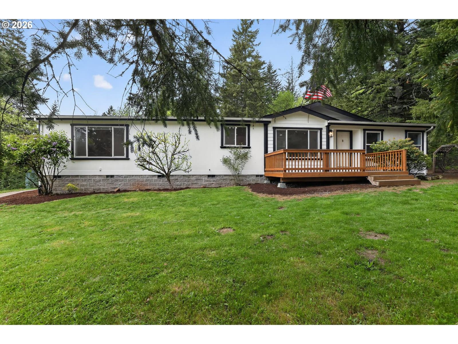 Listing photo 1 of 6