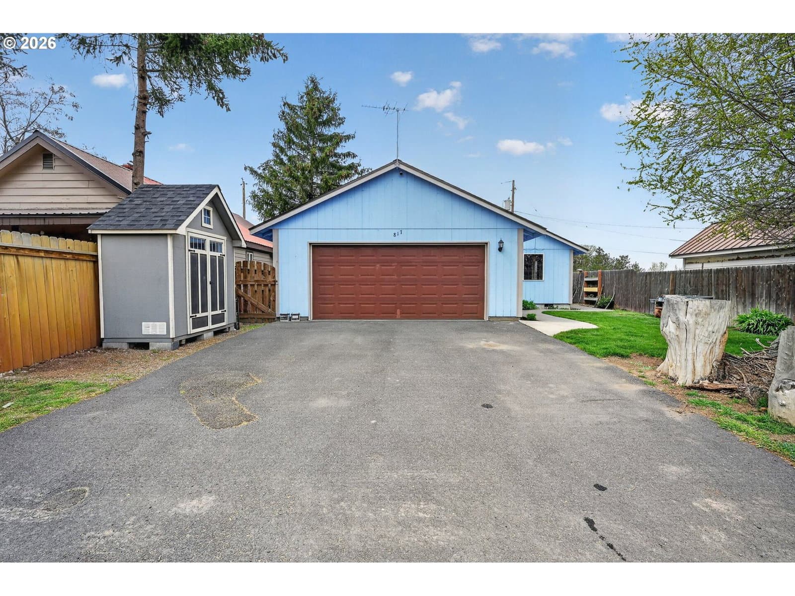 Listing photo 1 of 6