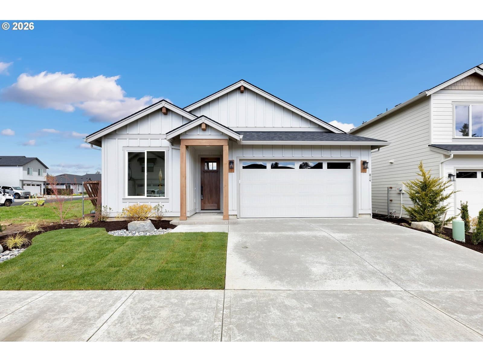 Listing photo 1 of 6
