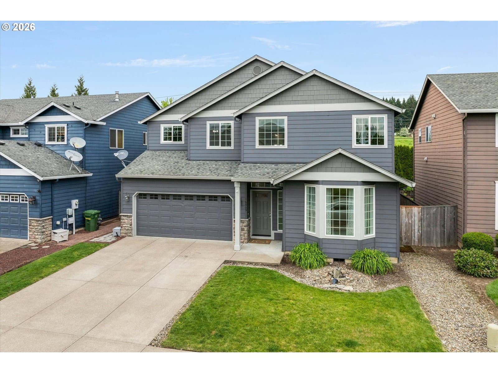 Listing photo 1 of 6