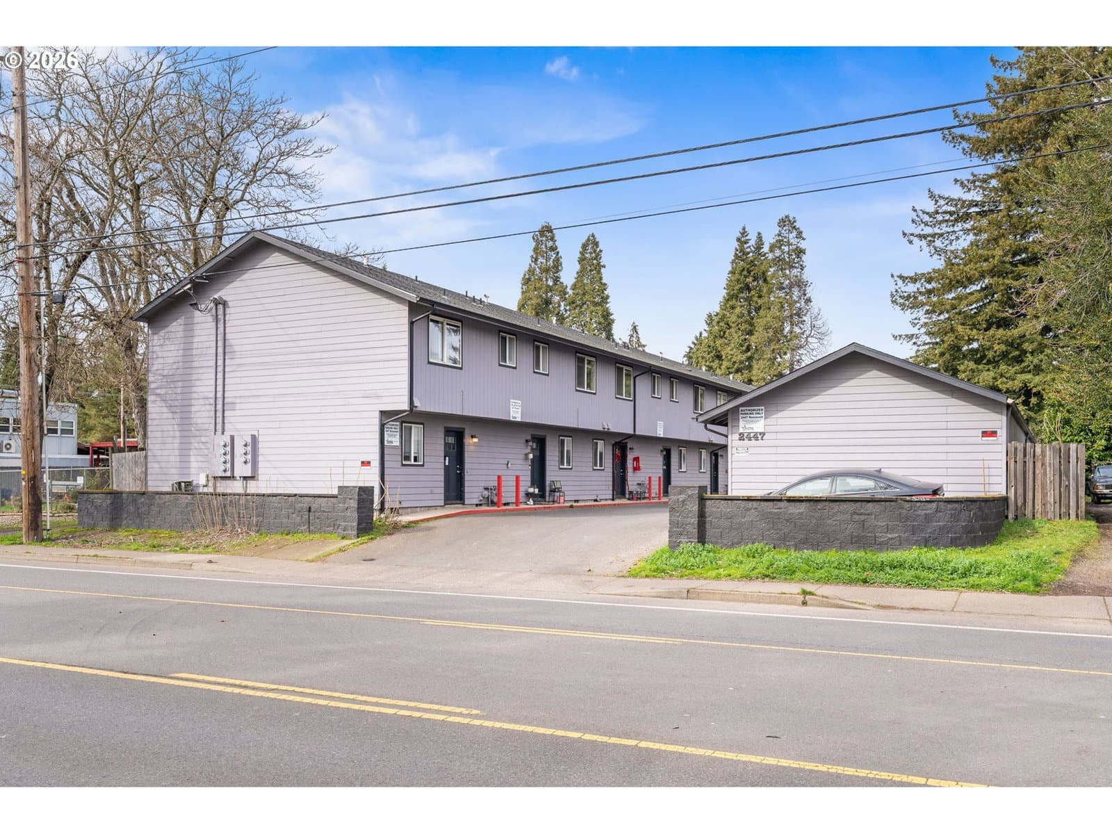 Listing photo 1 of 6