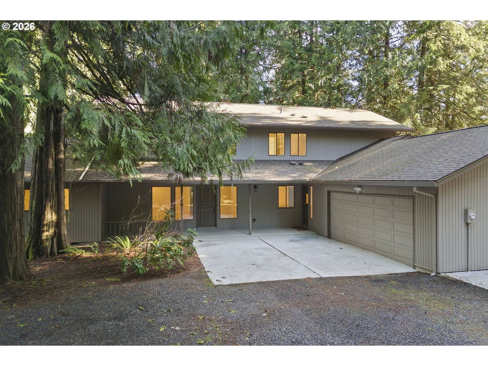 Listing photo 1 of 6