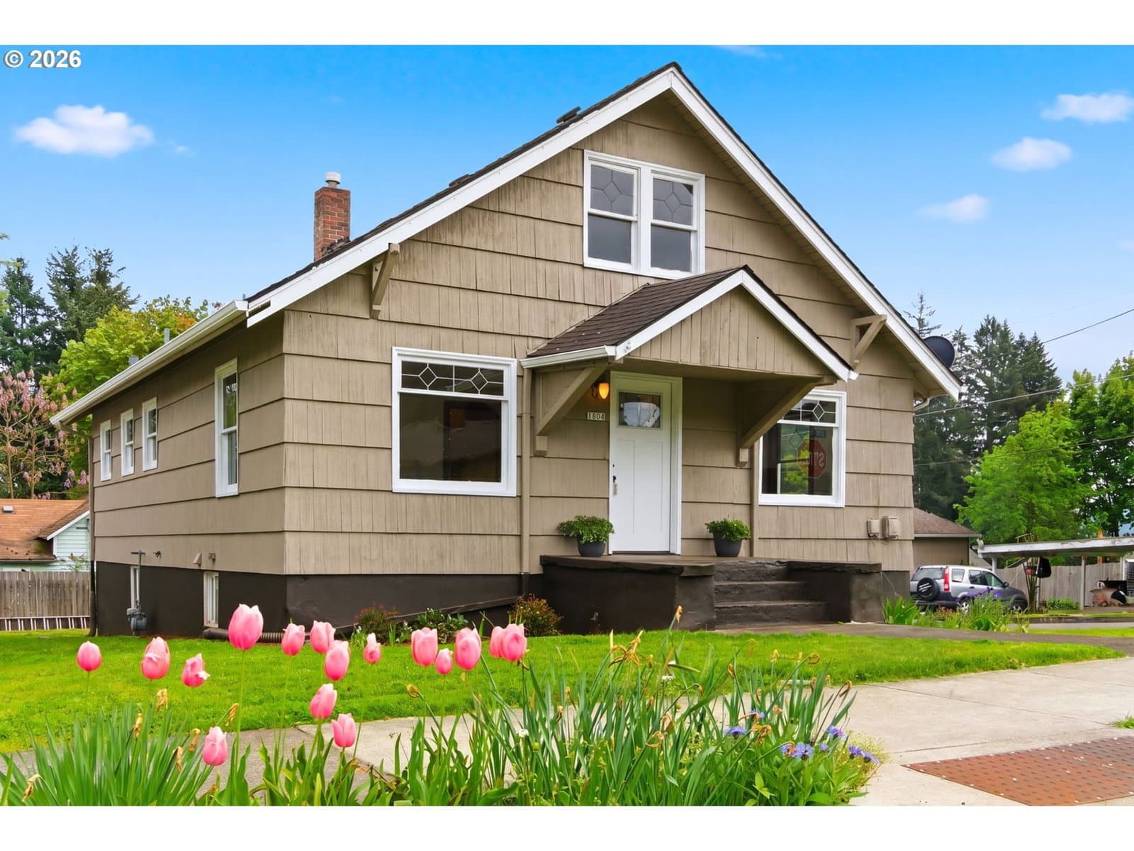 Listing photo 1 of 6