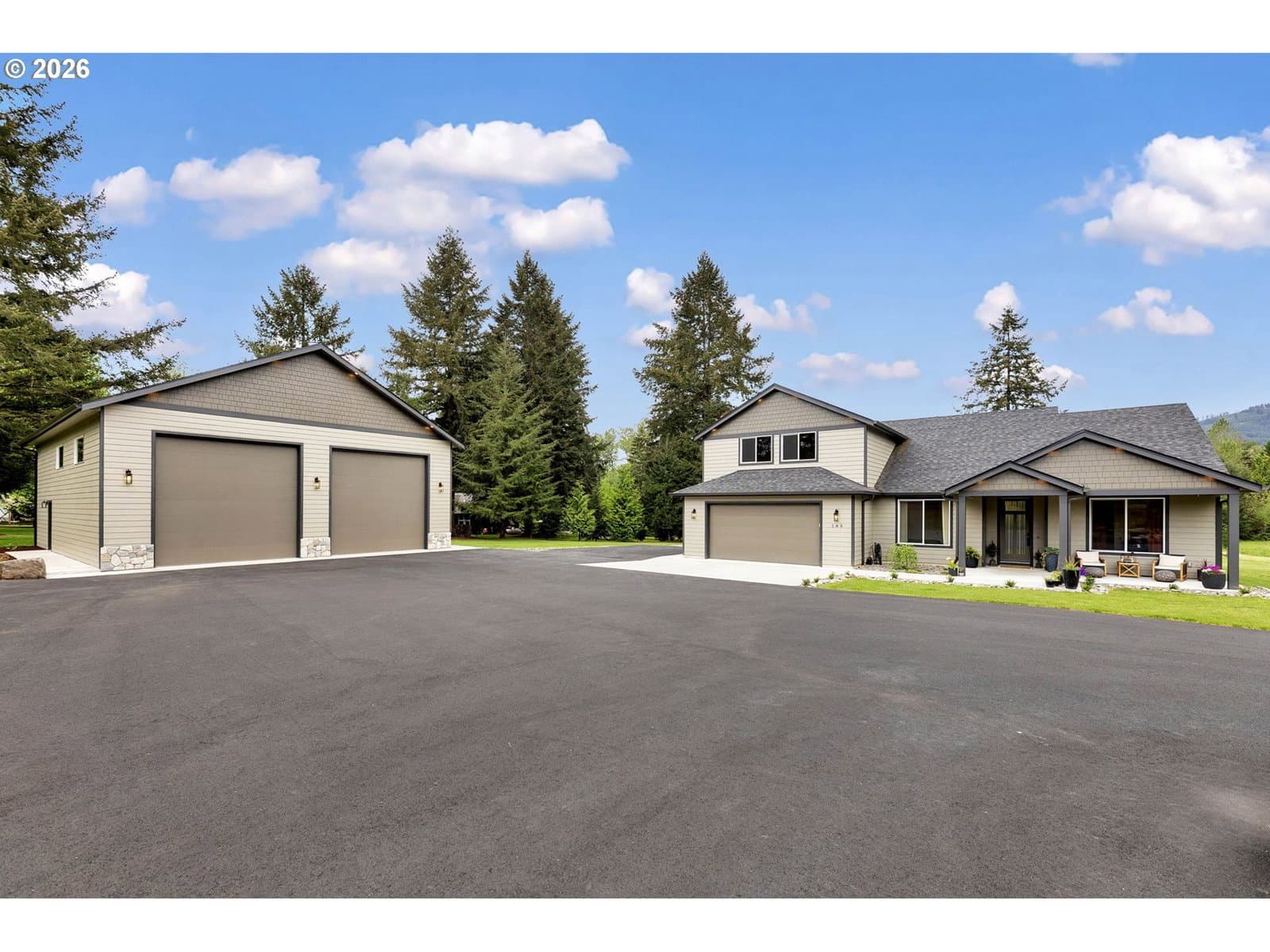Listing photo 1 of 6