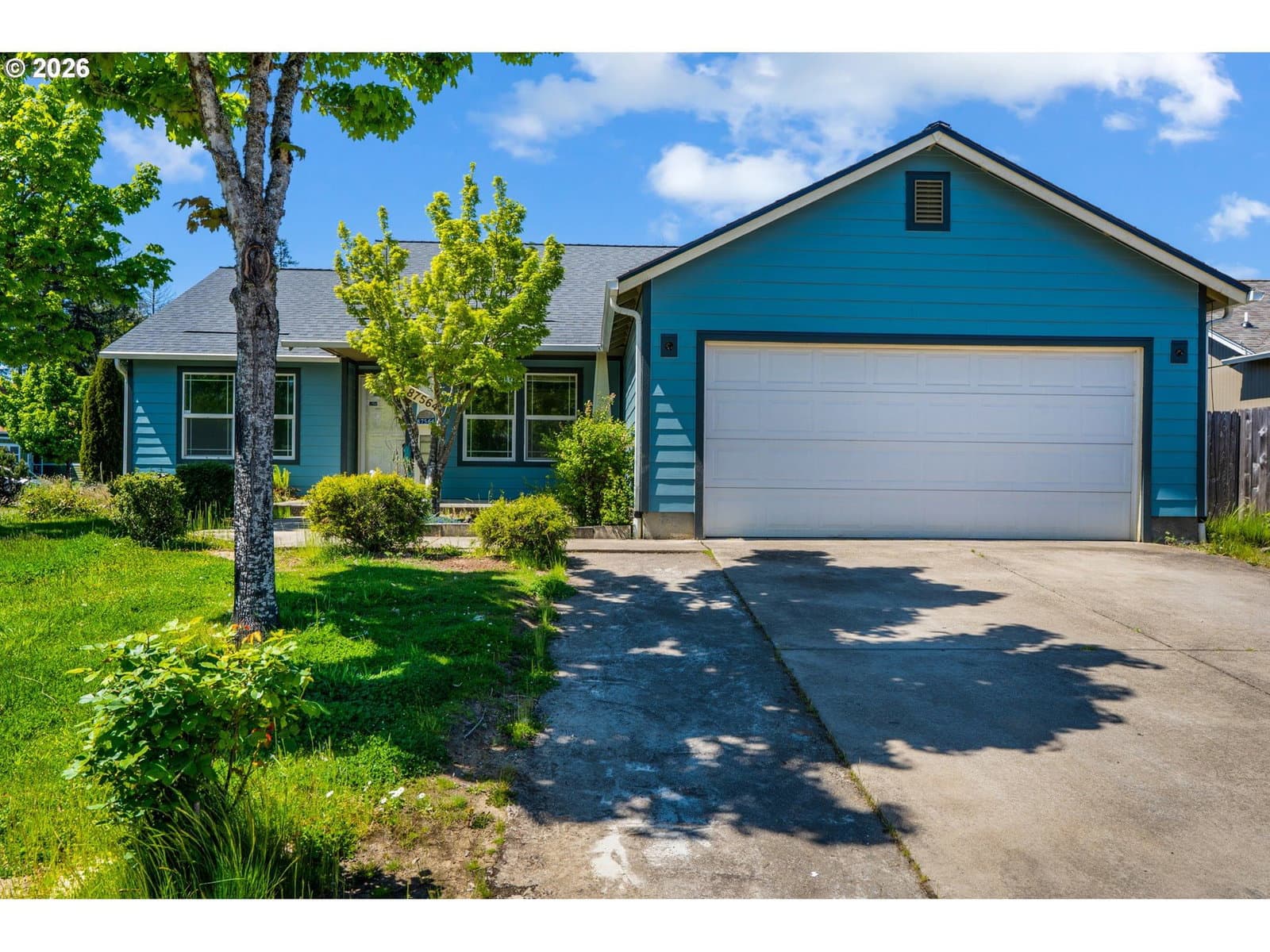 Listing photo 1 of 6