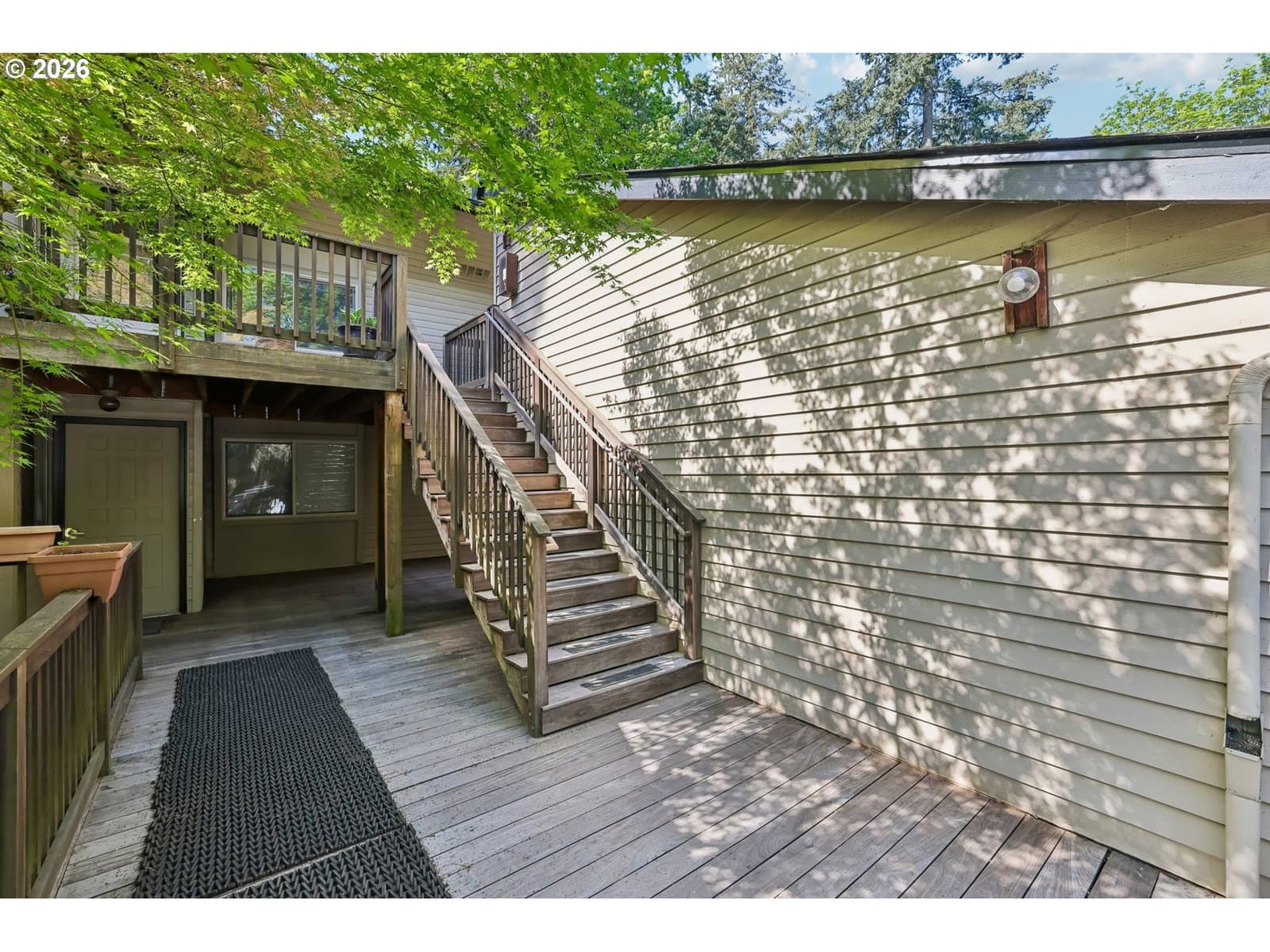 Listing photo 1 of 6