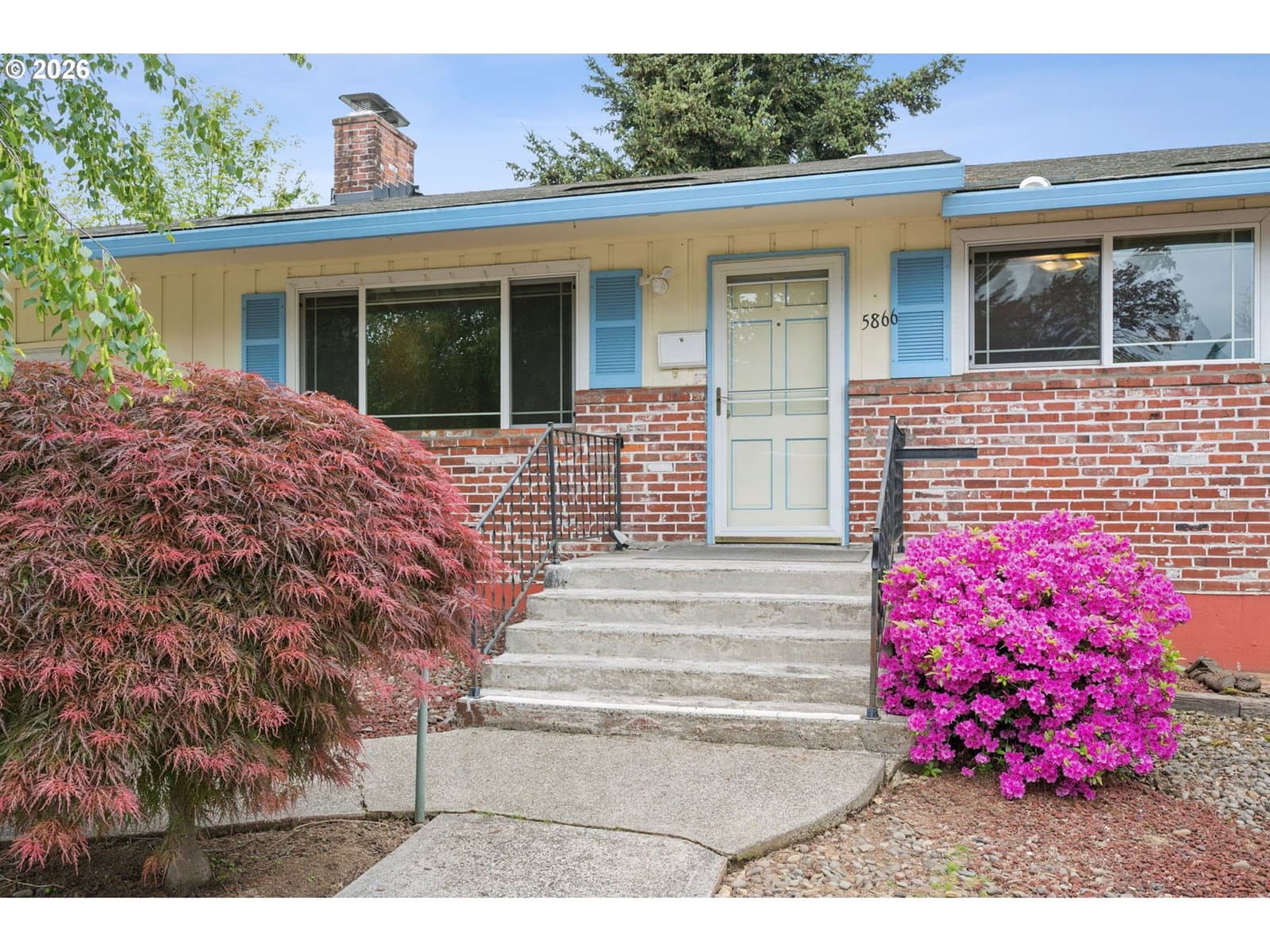 Listing photo 1 of 6