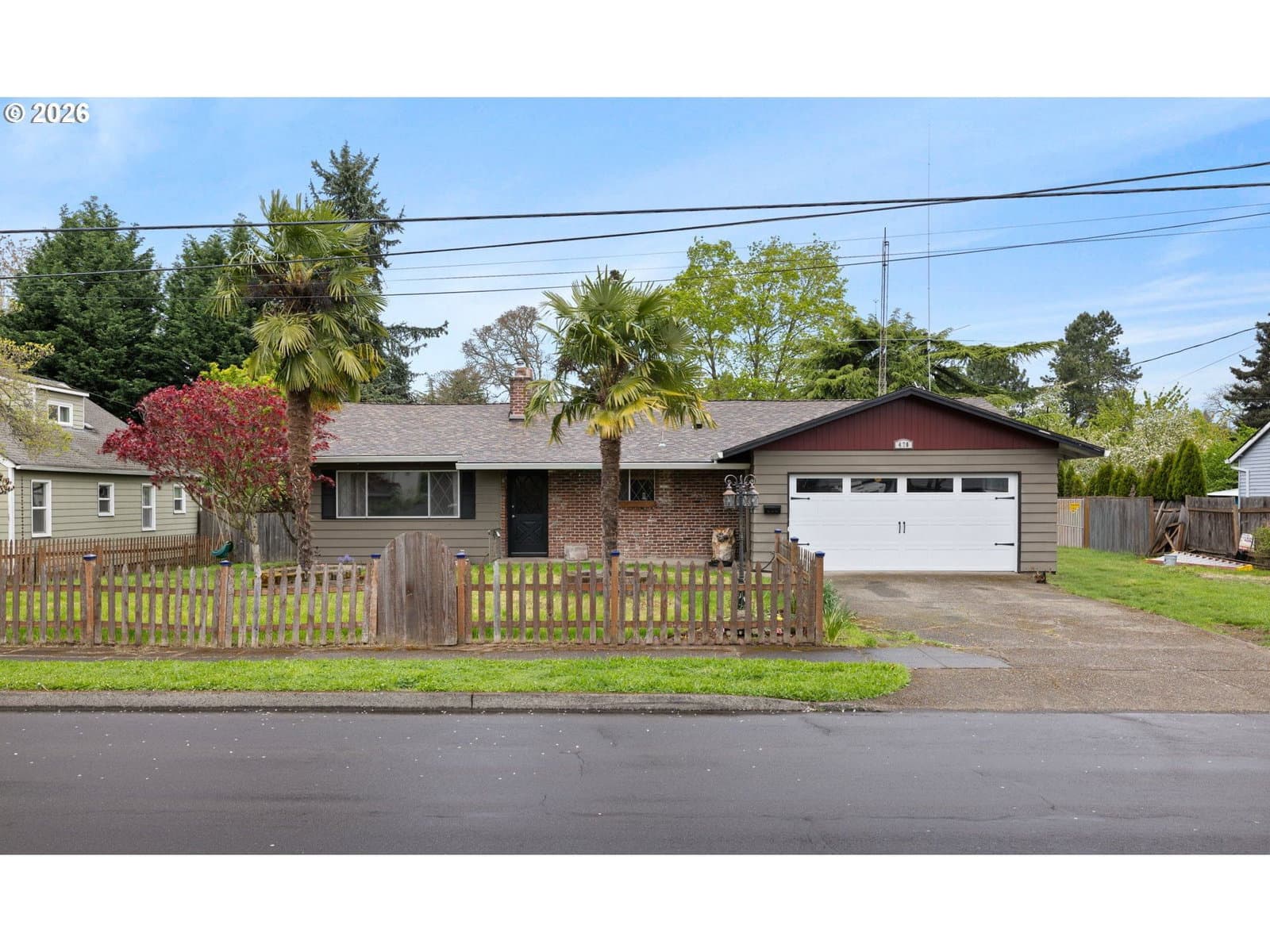 Listing photo 1 of 6