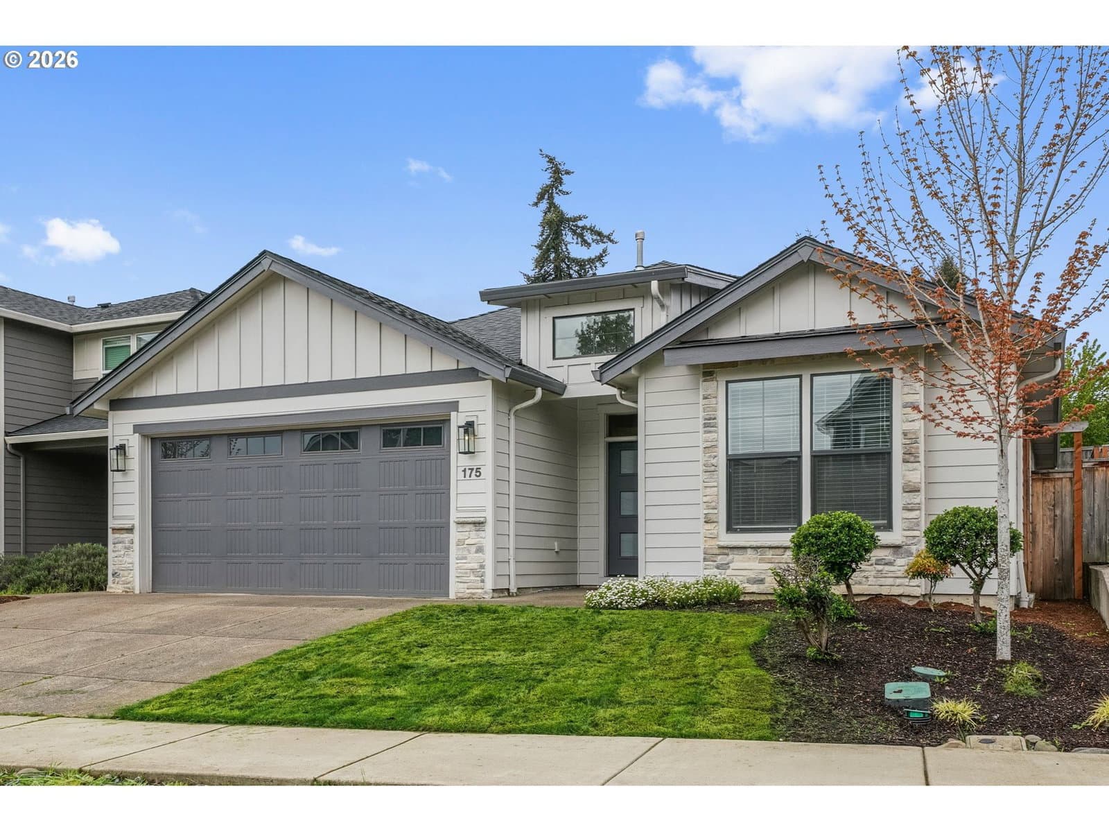 Listing photo 1 of 6