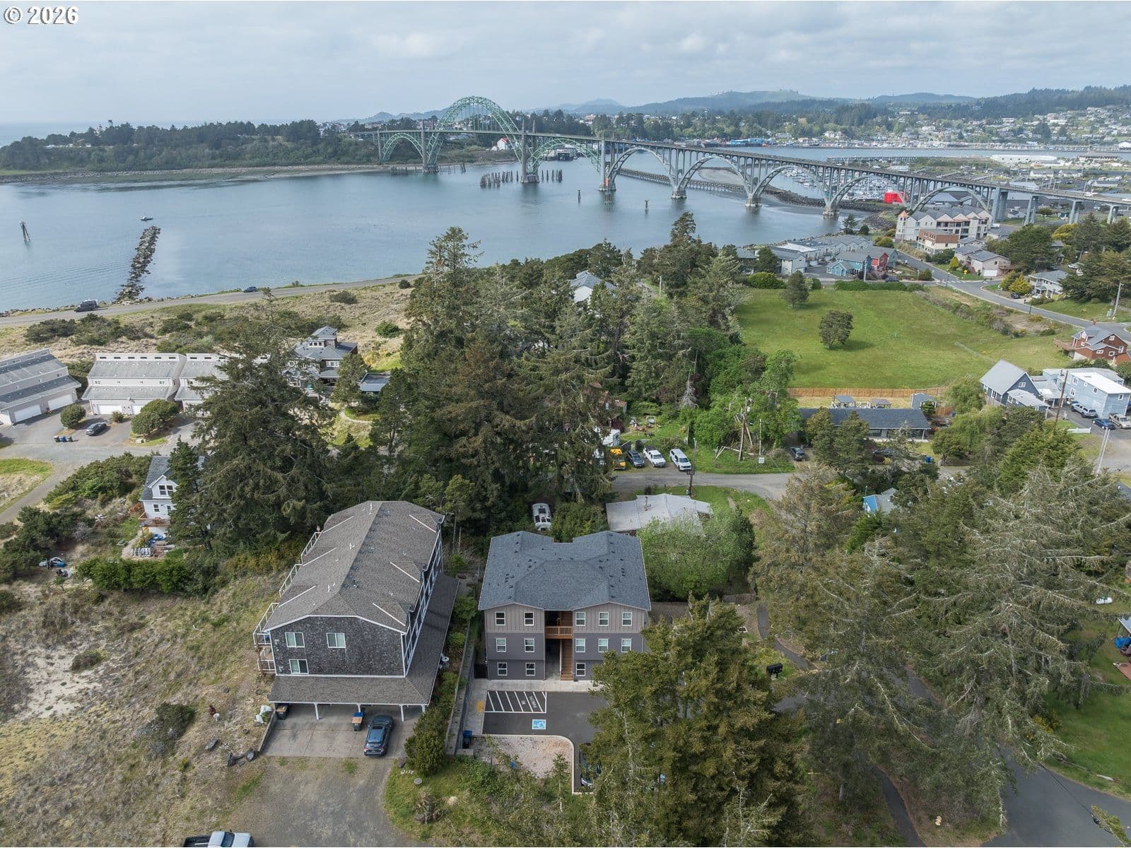 Listing photo 1 of 6
