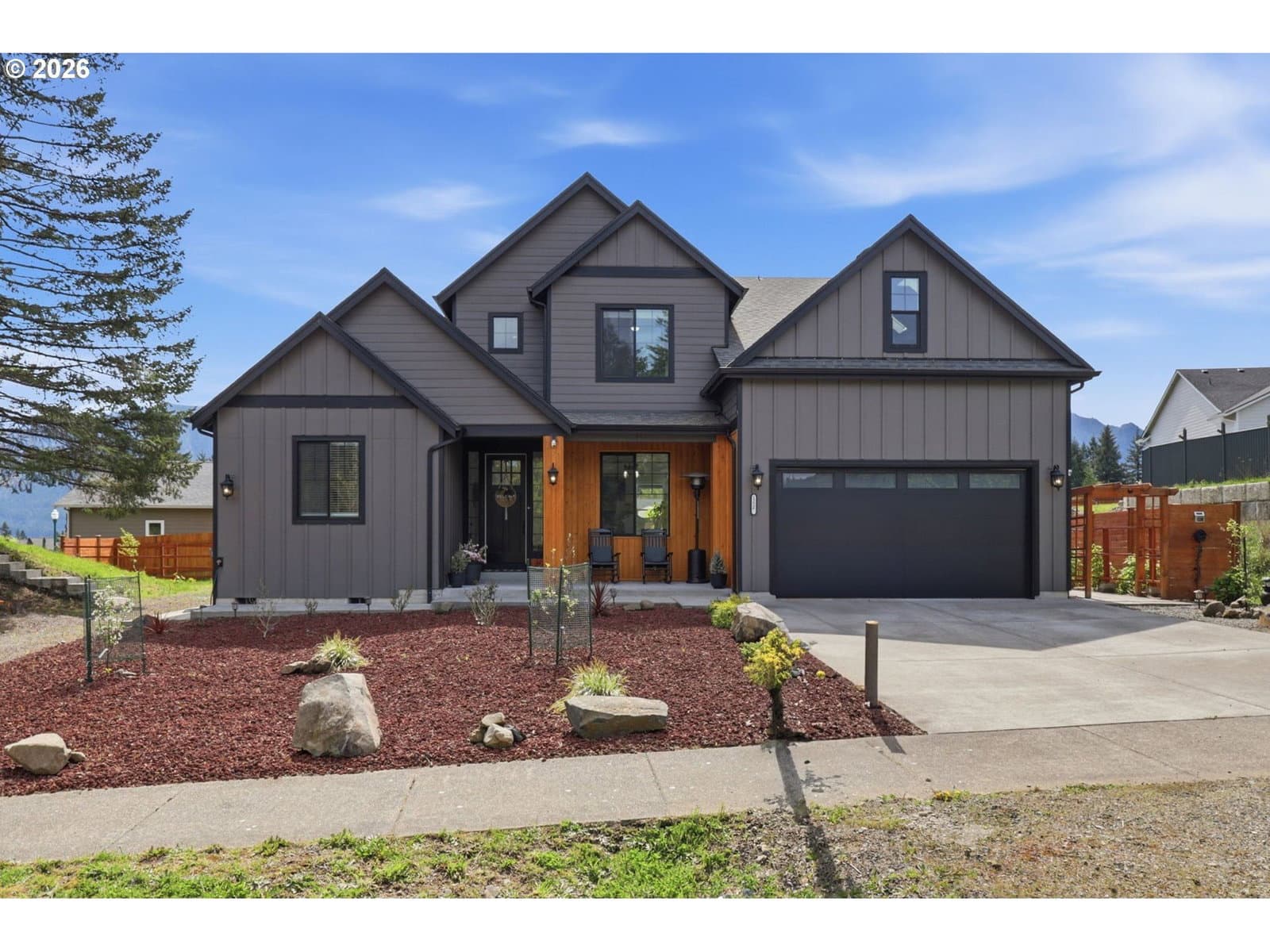 Listing photo 1 of 6