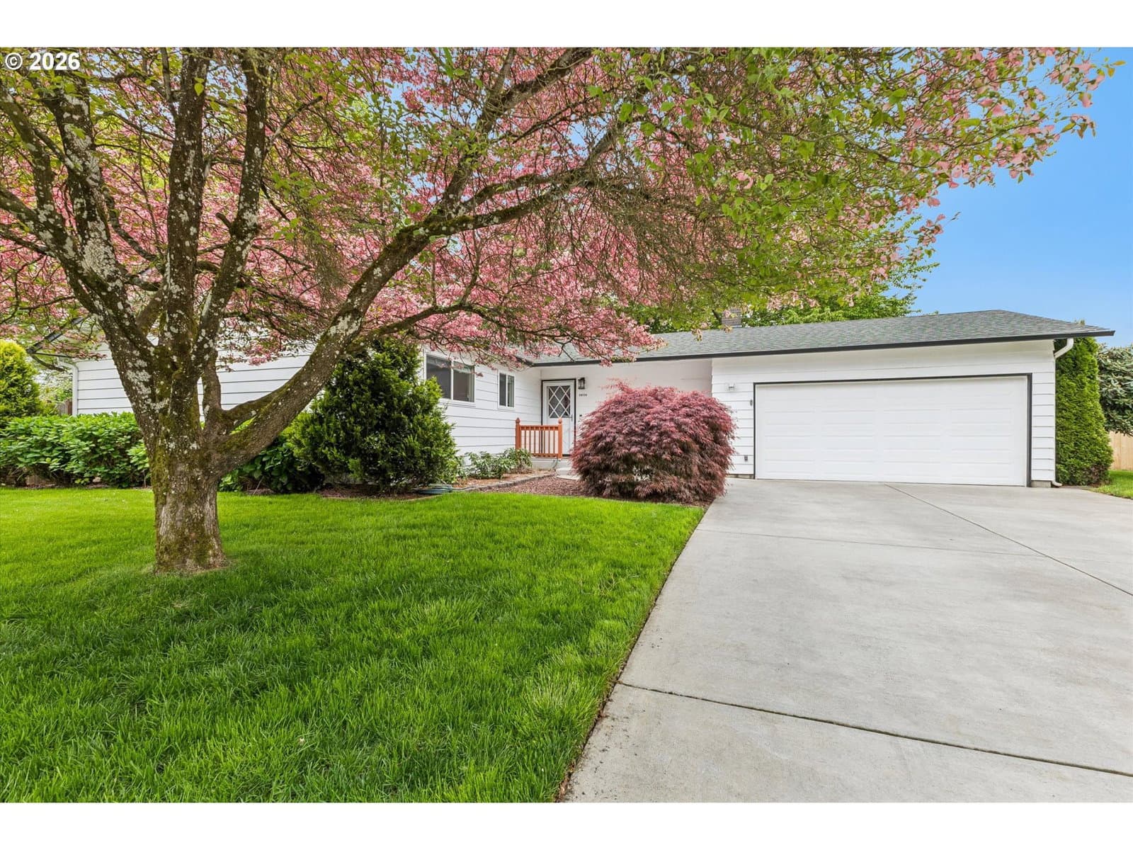 Listing photo 1 of 6