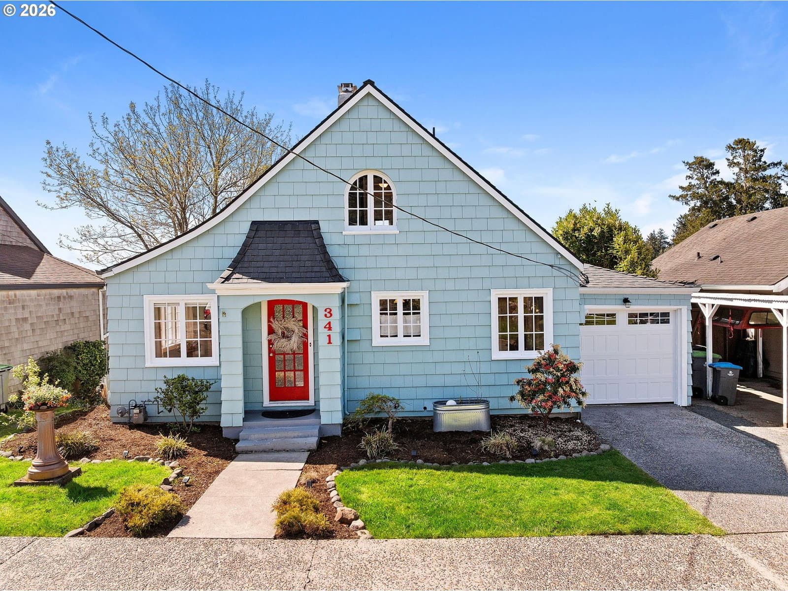Listing photo 1 of 6