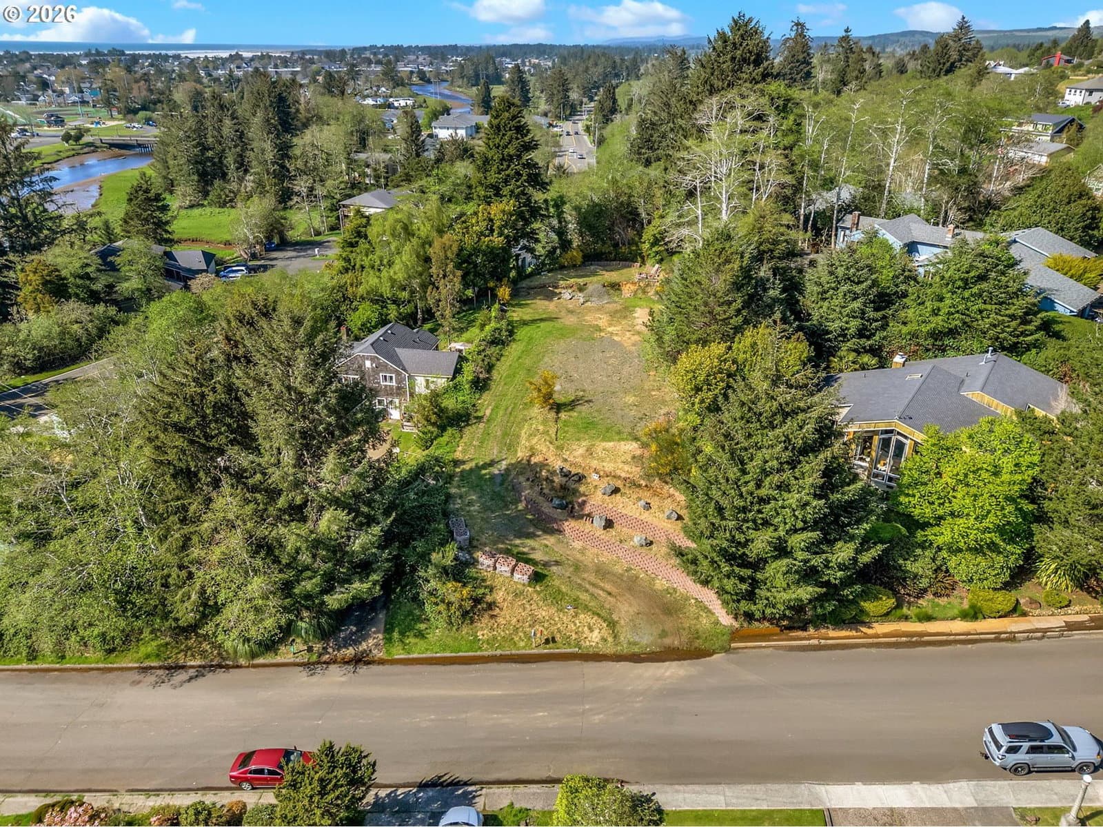 Listing photo 1 of 6