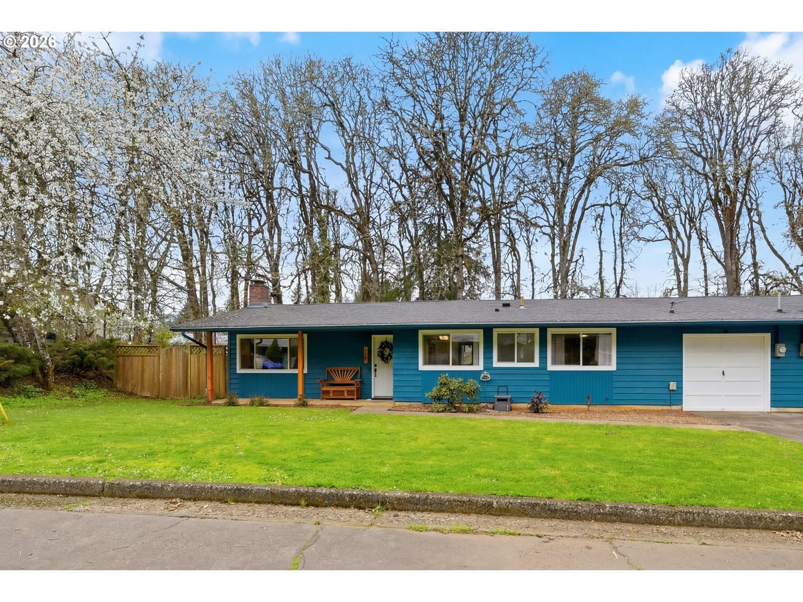Listing photo 1 of 6