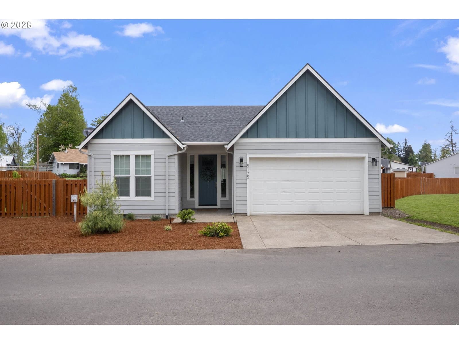 Listing photo 1 of 6