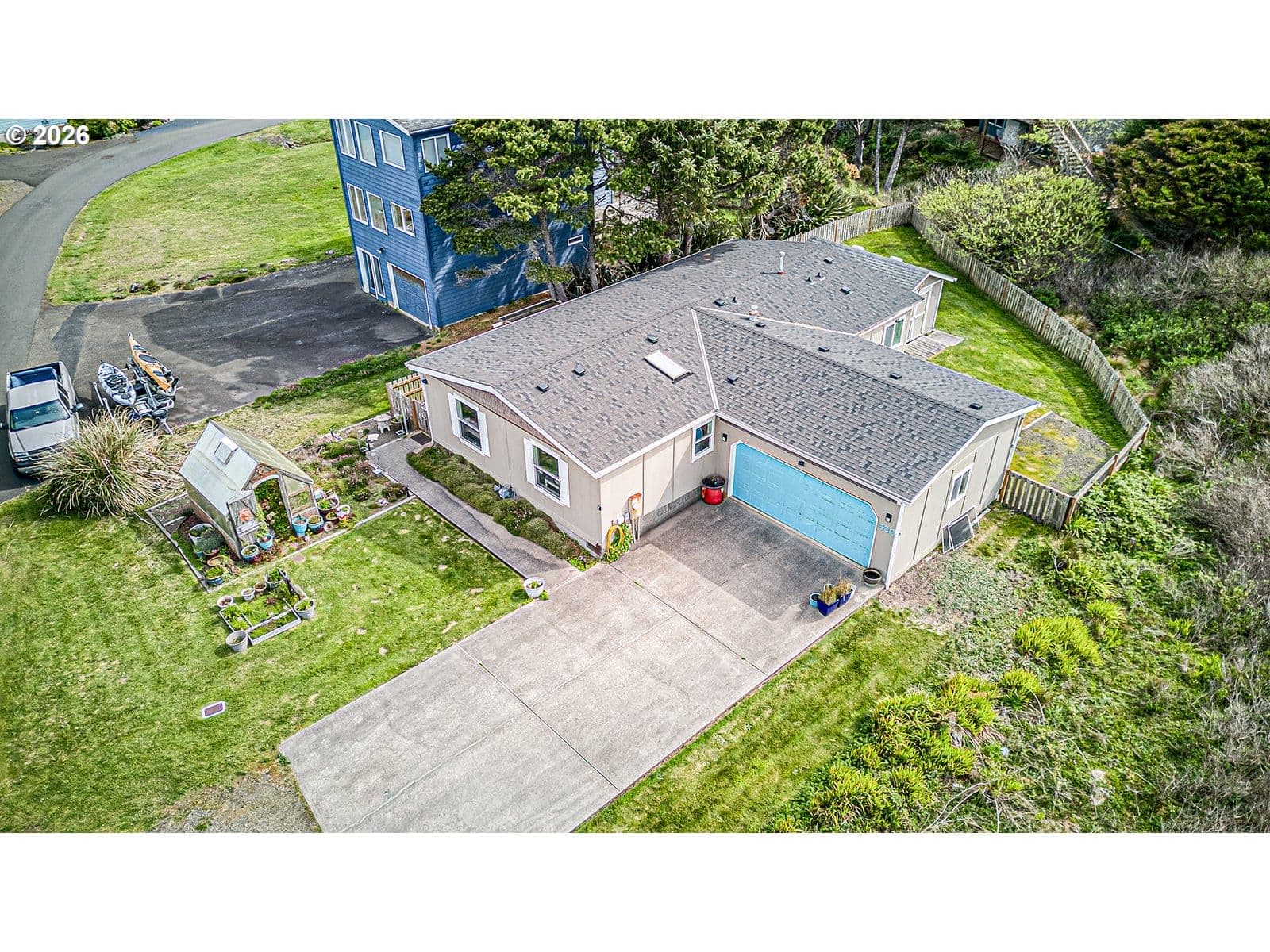 Listing photo 1 of 6